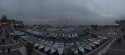 Archiv Foto Webcam Gardasee - Bardolino Hafen 17:00