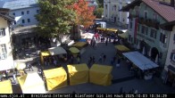 Archived image Webcam St. Johann in Tyrol - Main Place 09:00