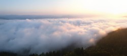 Archiv Foto Webcam Pyramidenkogel am Wörthersee 04:00