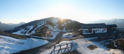 Archiv Foto Webcam Wildkogel-Arena: Ausblick Wildkogelbahn Bergstation 05:00
