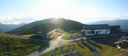 Archiv Foto Webcam Wildkogel-Arena: Ausblick Wildkogelbahn Bergstation 05:00