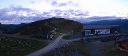 Archived image Webcam Wildkogel-Arena: Wildkogel gondola 05:00