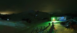 Archived image Webcam Wildkogel-Arena: Wildkogel gondola 01:00