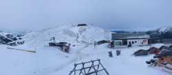 Archived image Webcam Wildkogel-Arena: Wildkogel gondola 06:00
