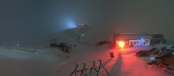 Archived image Webcam Wildkogel-Arena: Wildkogel gondola 19:00
