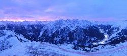 Archived image Webcam Tux - View from the Wanglspitze 05:00