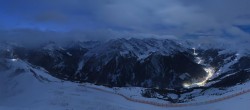 Archived image Webcam Tux - View from the Wanglspitze 05:00