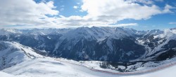 Archiv Foto Webcam Tux - Ausblick von der Wanglspitze 11:00