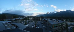 Archived image Webcam View of Canmore, Alberta 18:00