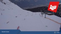 Archived image Webcam Axamer Lizum - Karleitenlift Top Station 02:00