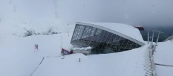Archived image Webcam Axamer Lizum: Top station Olympia funicular 13:00