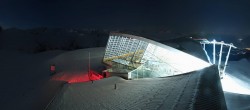 Archived image Webcam Axamer Lizum: Top station Olympia funicular 01:00
