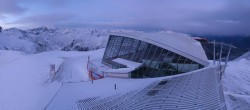 Archived image Webcam Axamer Lizum: Top station Olympia funicular 06:00