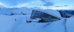 Archived image Webcam Axamer Lizum: Top station Olympia funicular 07:00