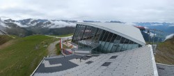 Archived image Webcam Axamer Lizum: Top station Olympia funicular 11:00