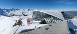 Archived image Webcam Axamer Lizum: Top station Olympia funicular 09:00