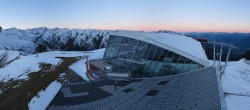 Archived image Webcam Axamer Lizum: Top station Olympia funicular 06:00