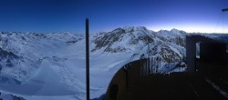 Archiv Foto Webcam Schnalstaler Gletscher - Aussichtsplattform Iceman Ötzi Peak 05:00