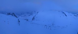 Archived image Webcam Hintertux Glacier - View from Gefrorene Wand 03:00