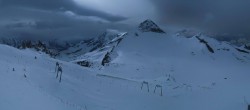 Archived image Webcam Hintertux Glacier - View from Gefrorene Wand 23:00