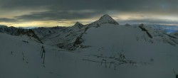 Archiv Foto Webcam Hintertuxer Gletscher - Ausblick Gefrorene Wand 23:00