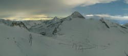 Archiv Foto Webcam Hintertuxer Gletscher - Ausblick Gefrorene Wand 01:00