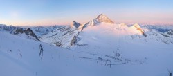 Archiv Foto Webcam Hintertuxer Gletscher - Ausblick Gefrorene Wand 06:00