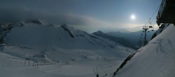 Archived image Webcam Hintertux Glacier - View from Gefrorene Wand 23:00