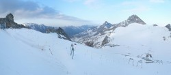Archiv Foto Webcam Hintertuxer Gletscher - Ausblick Gefrorene Wand 05:00