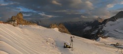 Archiv Foto Webcam Hintertuxer Gletscher - Ausblick Gefrorene Wand 19:00