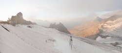 Archiv Foto Webcam Hintertuxer Gletscher - Ausblick Gefrorene Wand 05:00