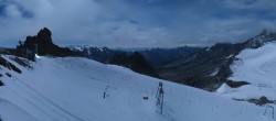 Archived image Webcam Hintertux Glacier - View from Gefrorene Wand 23:00