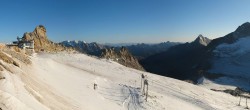 Archiv Foto Webcam Hintertuxer Gletscher - Ausblick Gefrorene Wand 17:00