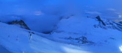 Archiv Foto Webcam Hintertuxer Gletscher - Ausblick Gefrorene Wand 05:00
