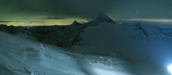 Archived image Webcam Hintertux Glacier - View from Gefrorene Wand 01:00