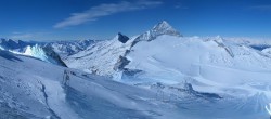 Archived image Webcam Hintertux Glacier - View from Gefrorene Wand 17:00