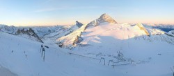 Archiv Foto Webcam Hintertuxer Gletscher - Ausblick Gefrorene Wand 06:00