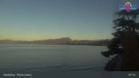 Archived image Webcam Bardolino - Lido Mirabello Beach 06:00