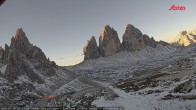 Archived image Webcam Dolomites South Tyrol: Mountain Hut Antonio Locatelli 06:00