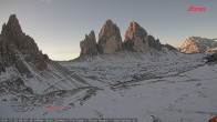 Archiv Foto Webcam Blick auf die 3 Zinnen von der Dreizinnenhütte 07:00