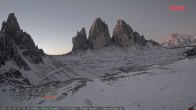 Archiv Foto Webcam Blick auf die 3 Zinnen von der Dreizinnenhütte 06:00