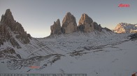 Archiv Foto Webcam Blick auf die 3 Zinnen von der Dreizinnenhütte 07:00