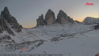 Archived image Webcam Dolomites South Tyrol: Mountain Hut Antonio Locatelli 15:00