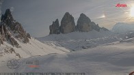 Archiv Foto Webcam Blick auf die 3 Zinnen von der Dreizinnenhütte 15:00