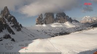 Archiv Foto Webcam Blick auf die 3 Zinnen von der Dreizinnenhütte 06:00