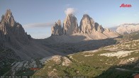 Archiv Foto Webcam Blick auf die 3 Zinnen von der Dreizinnenhütte 05:00