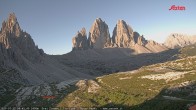 Archiv Foto Webcam Blick auf die 3 Zinnen von der Dreizinnenhütte 05:00