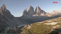 Archiv Foto Webcam Blick auf die 3 Zinnen von der Dreizinnenhütte 06:00