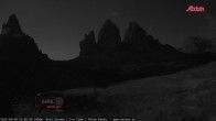 Archiv Foto Webcam Blick auf die 3 Zinnen von der Dreizinnenhütte 23:00