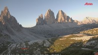 Archiv Foto Webcam Blick auf die 3 Zinnen von der Dreizinnenhütte 05:00